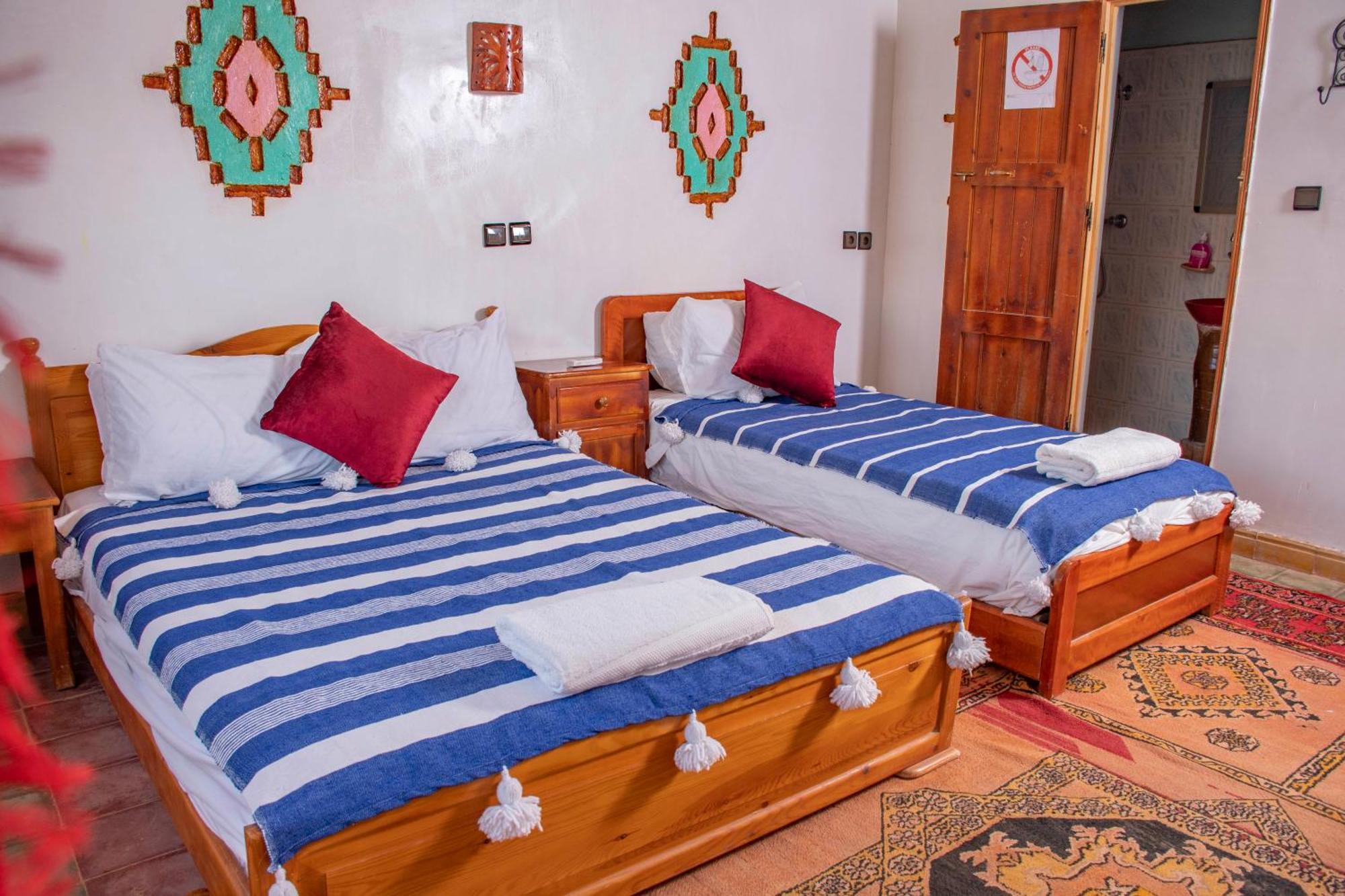 Bou Drarar Hotel Awayou מראה חיצוני תמונה